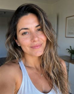 Marcela V. · Santiago